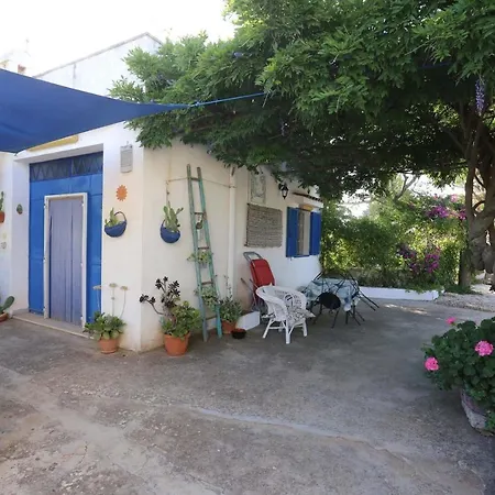 Casa Vacanze Il Glicine 펜션 *
